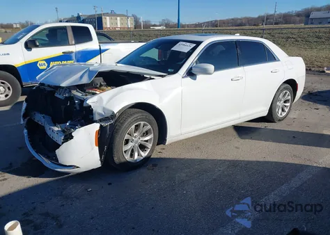 2016 Chrysler 300 Anniversary Edition/Limited z USA, uszkodzony, nr VIN 2C3CCAAG7GH205783